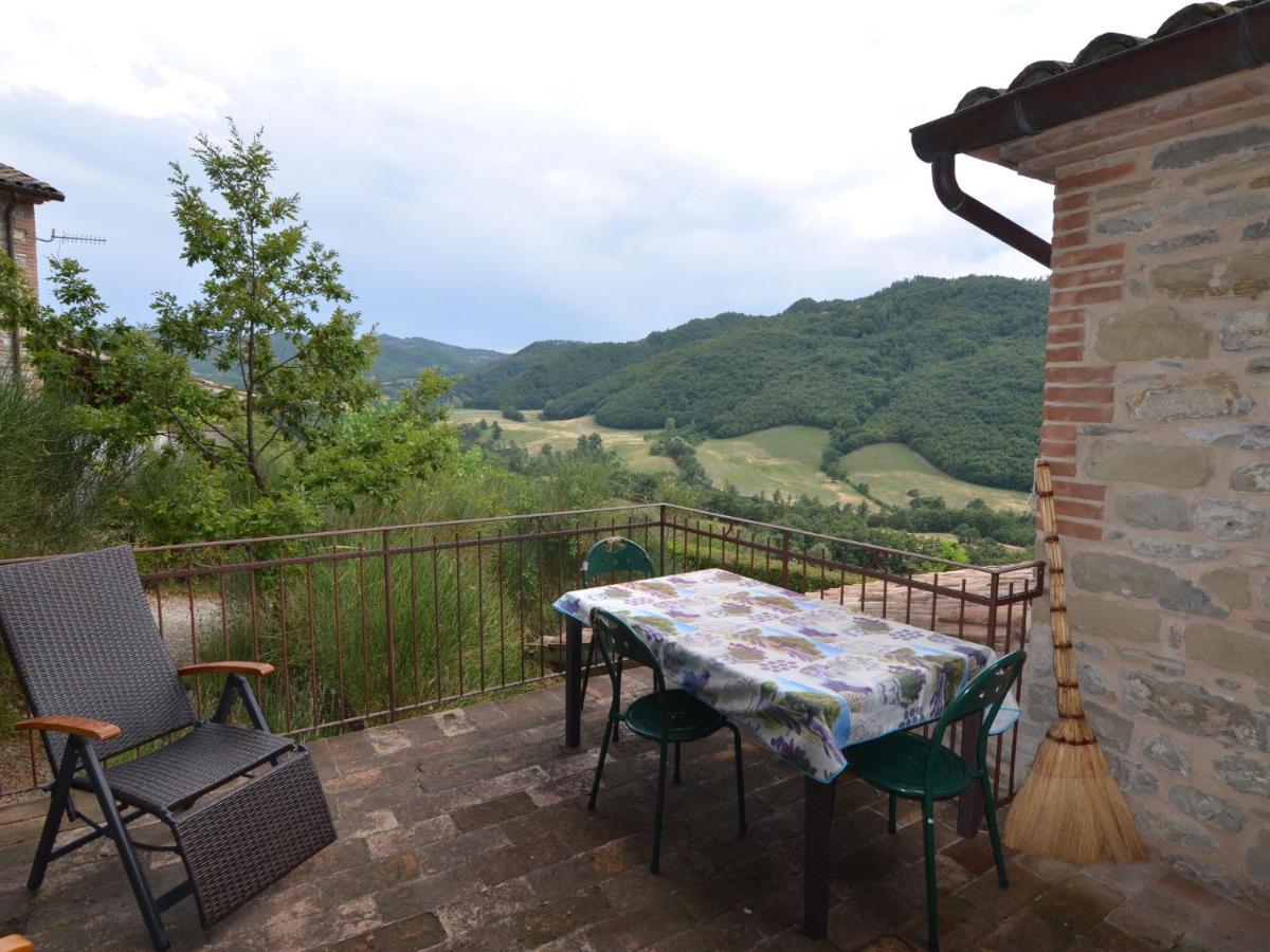 Cozy Apartment With Garden Patio Storage Deckchairs Bbq Pennabilli Exterior photo